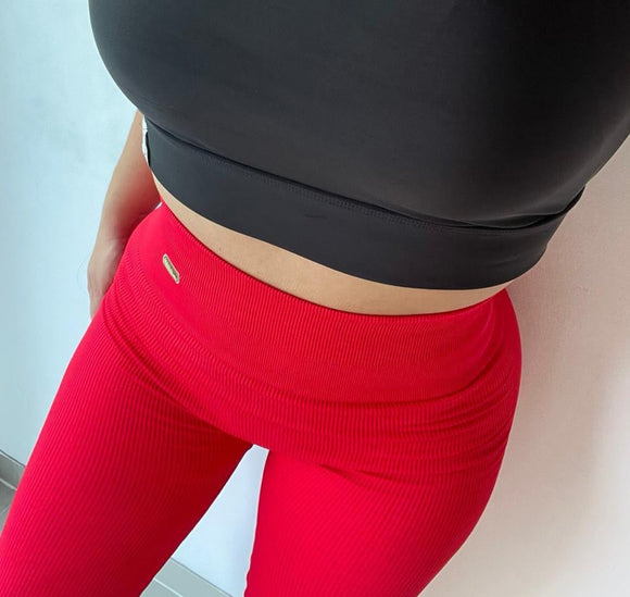 Seamless Red Highwaist